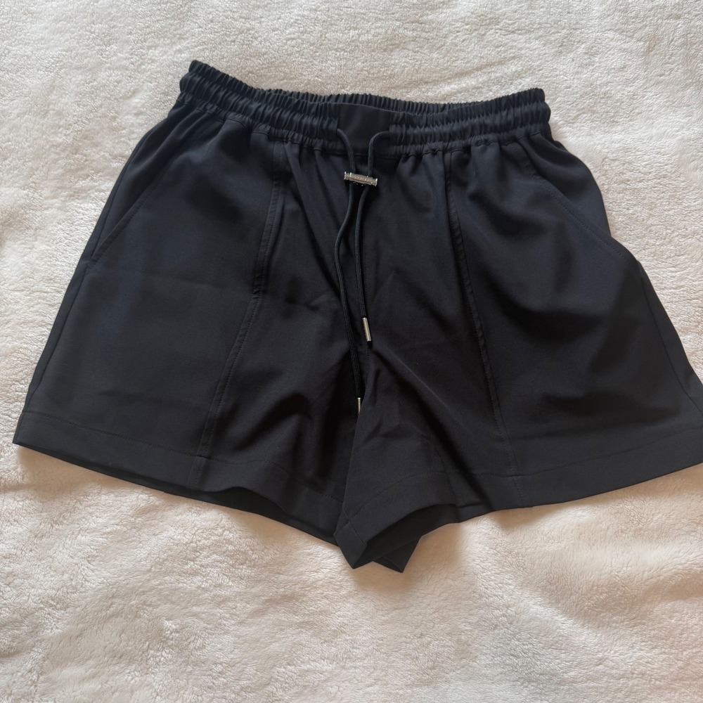 Varley Esmond Black Mid Rise Drawstring Athletic Shorts Womens XS - Picture 4 of 9